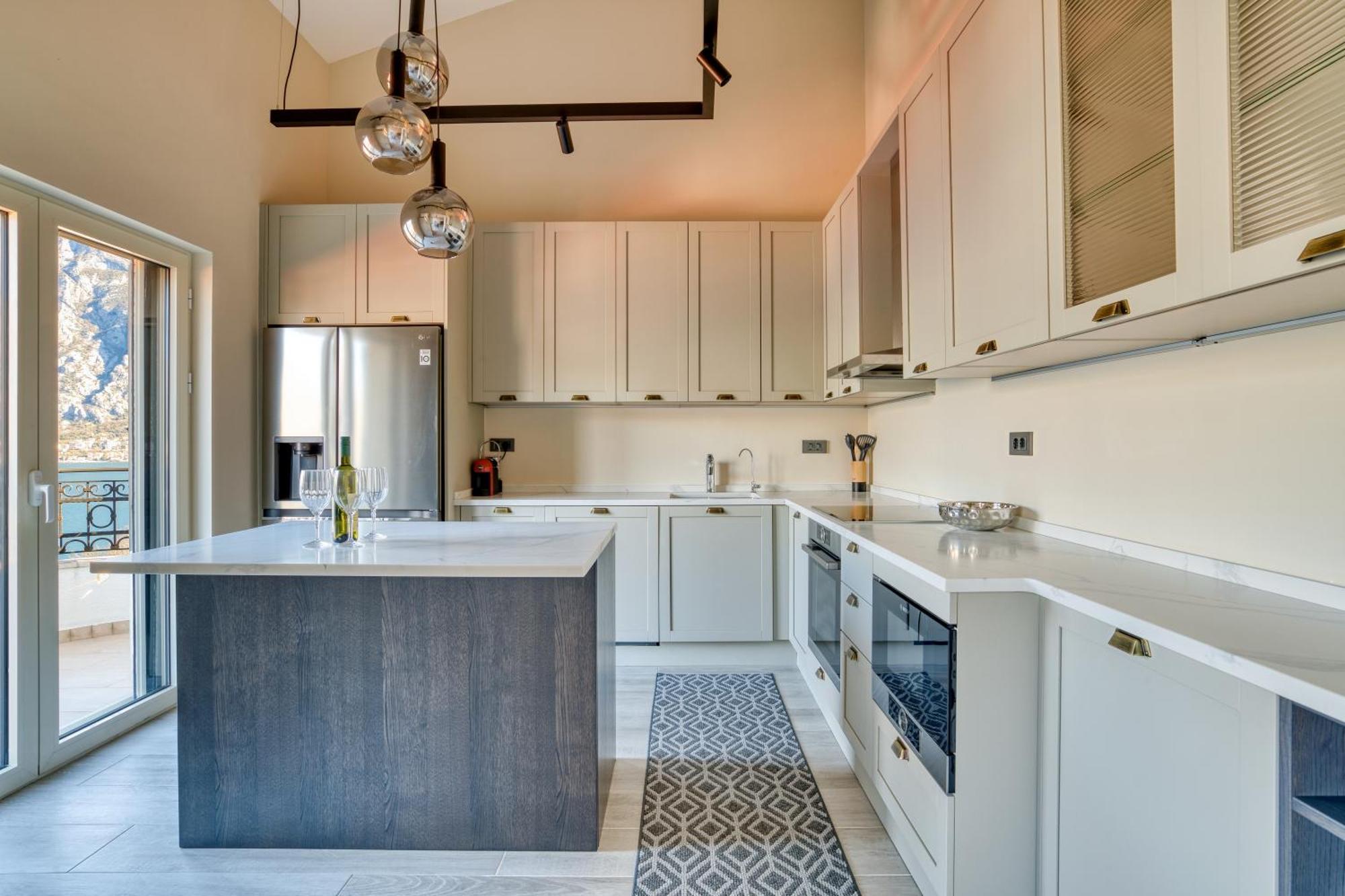 Luxurious 3-bedroom By Mn
