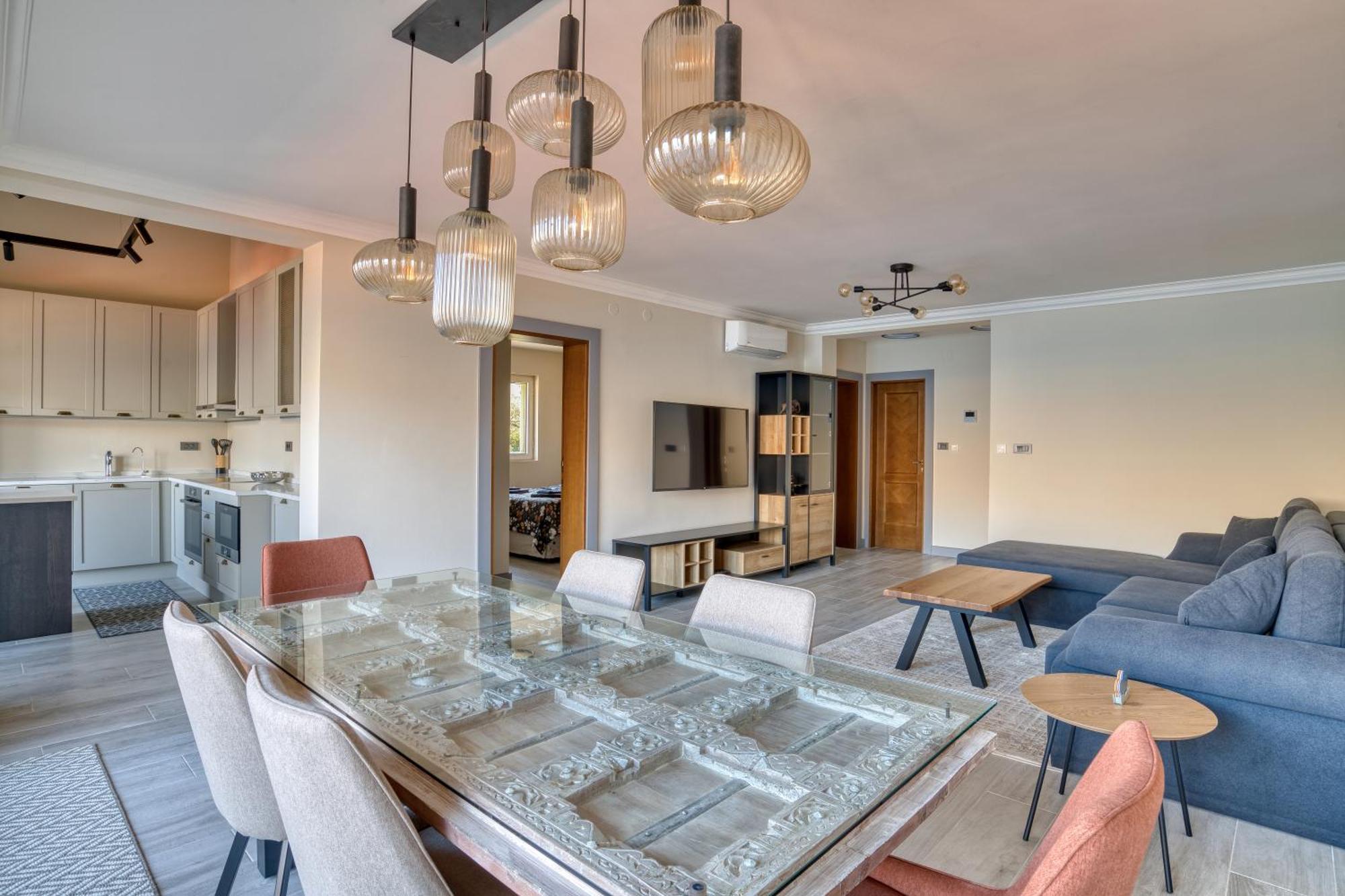 Luxurious 3-bedroom By Mn