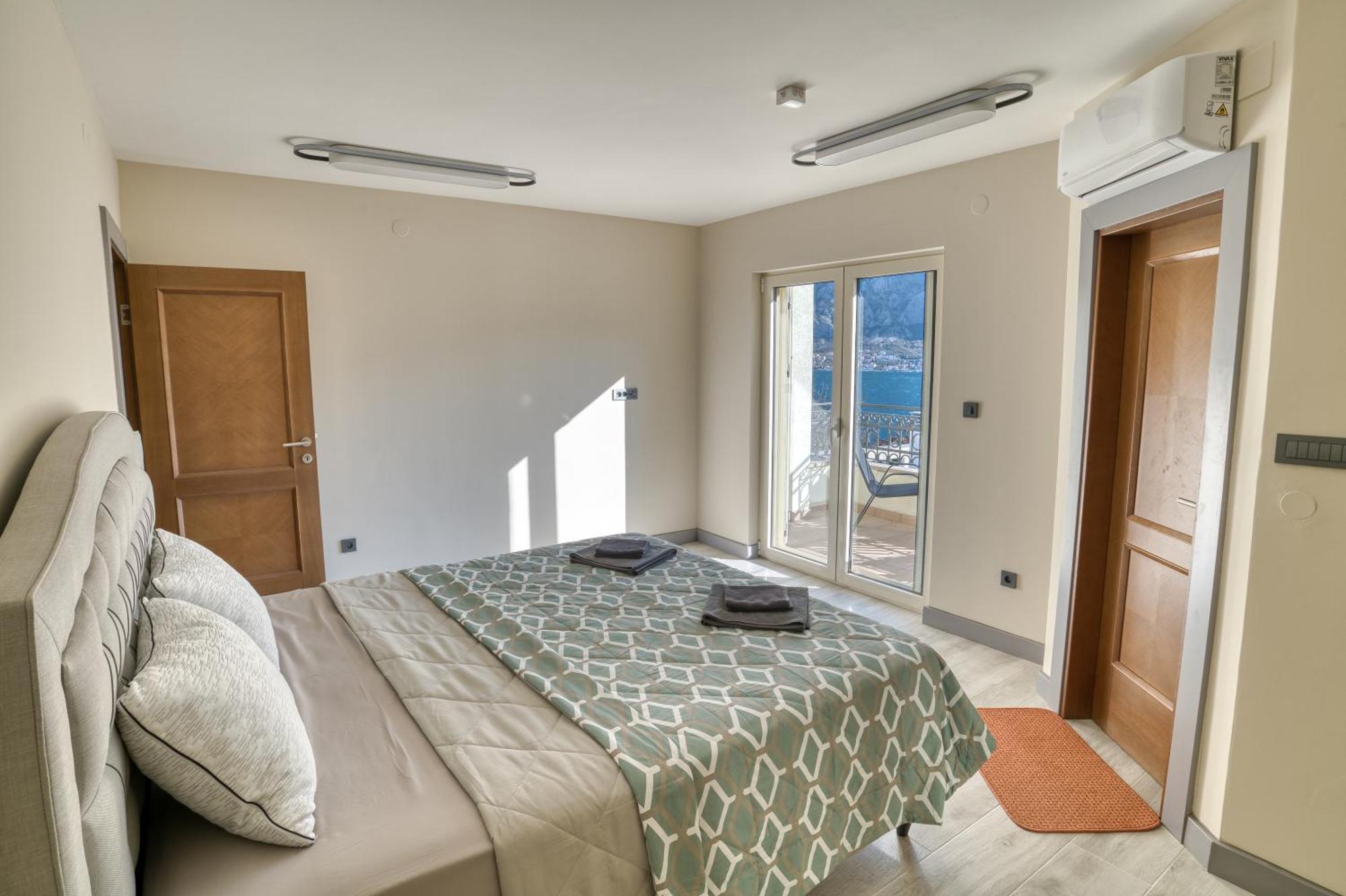Appartamento Luxurious 3-bedroom By Mn *
