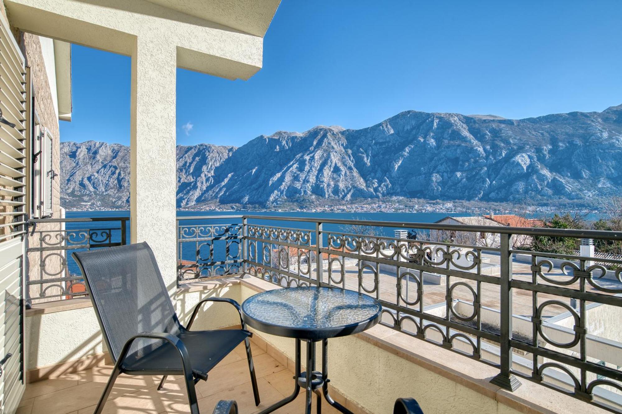 Luxurious 3-bedroom By Mn * Cattaro