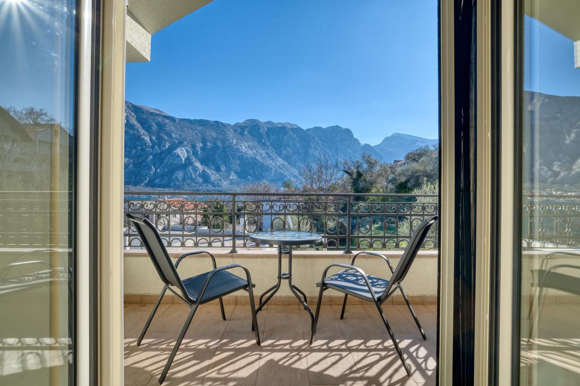 Appartamento Luxurious 3-bedroom By Mn *