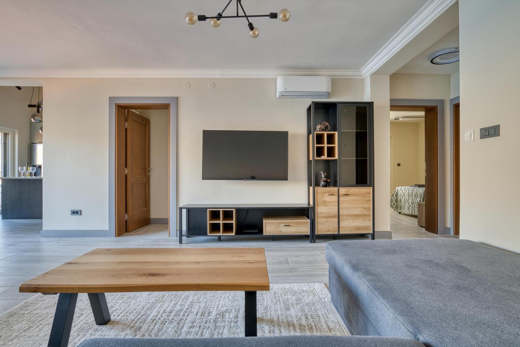 Luxurious 3-bedroom By Mn 科托尔