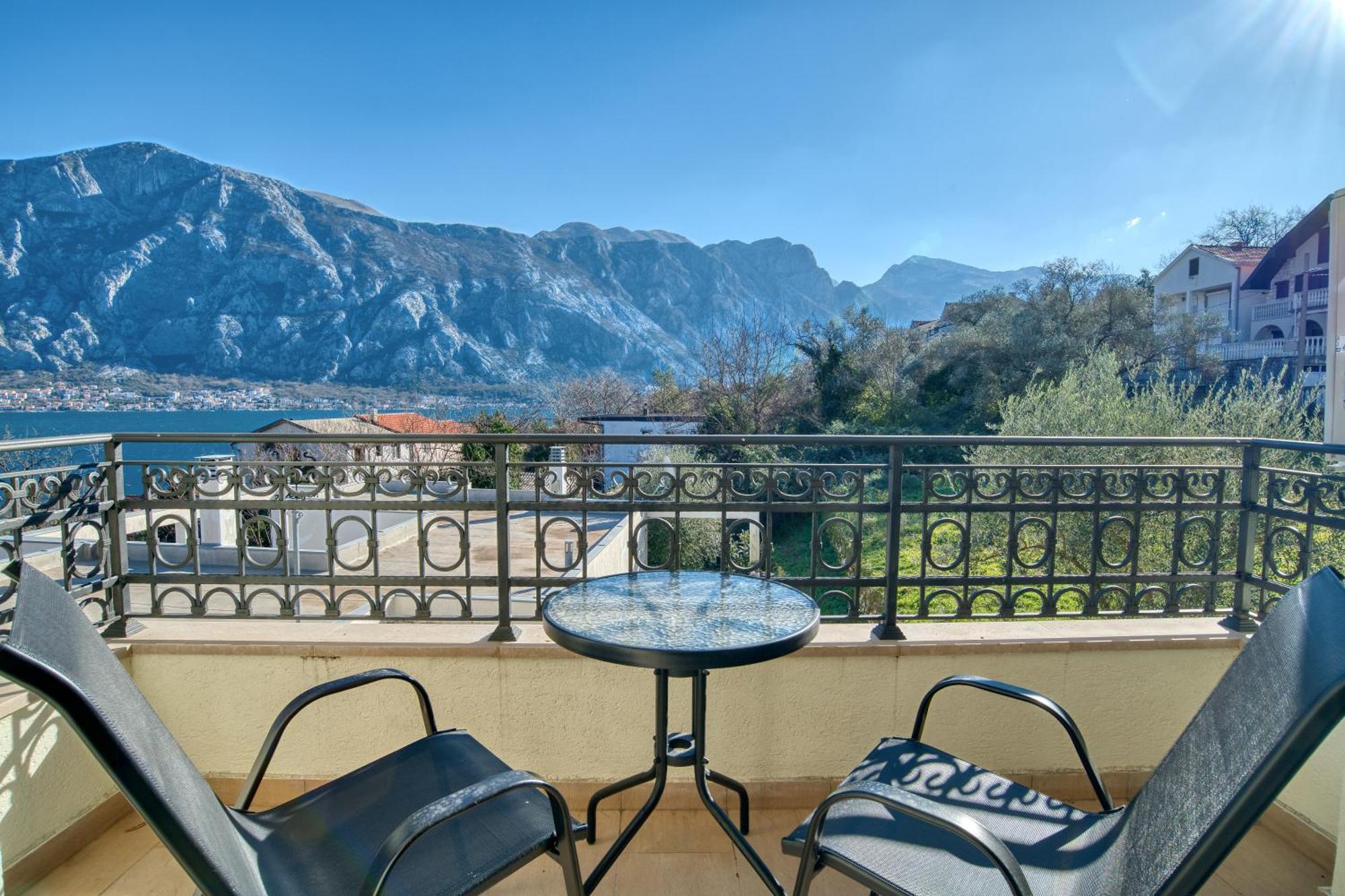 Appartamento Luxurious 3-bedroom By Mn *